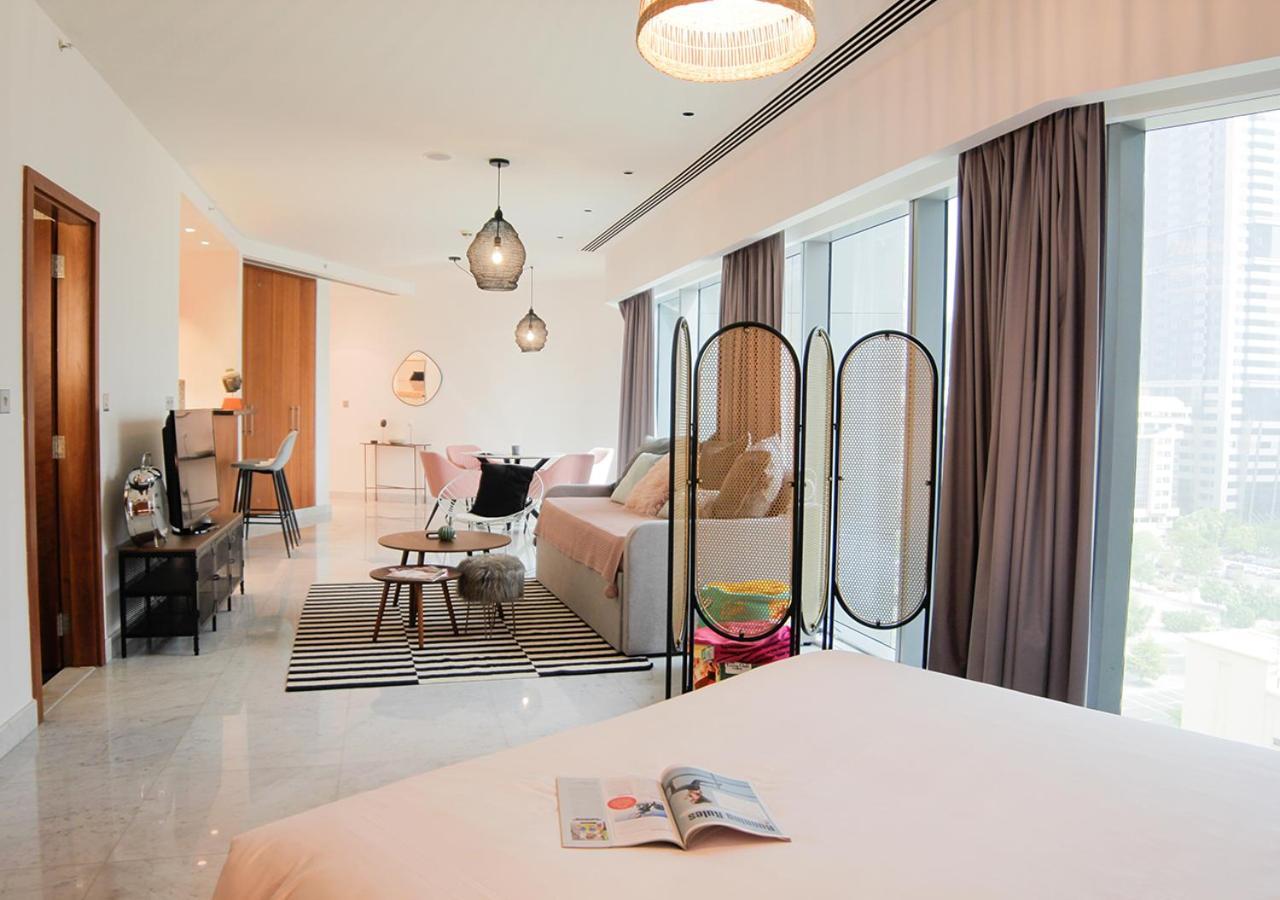 Nasma Luxury Stays - Central Park Tower Дубай Экстерьер фото