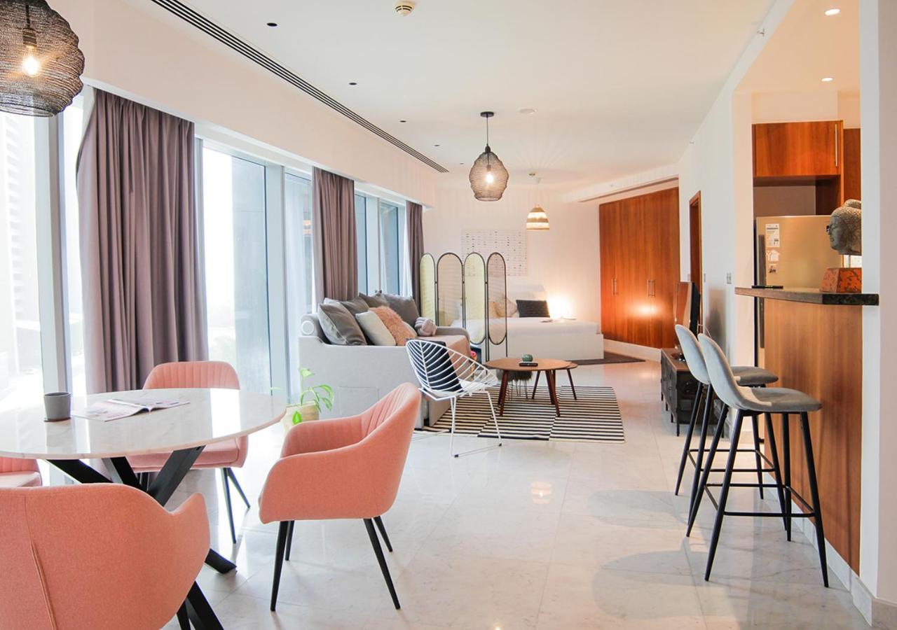Nasma Luxury Stays - Central Park Tower Дубай Экстерьер фото