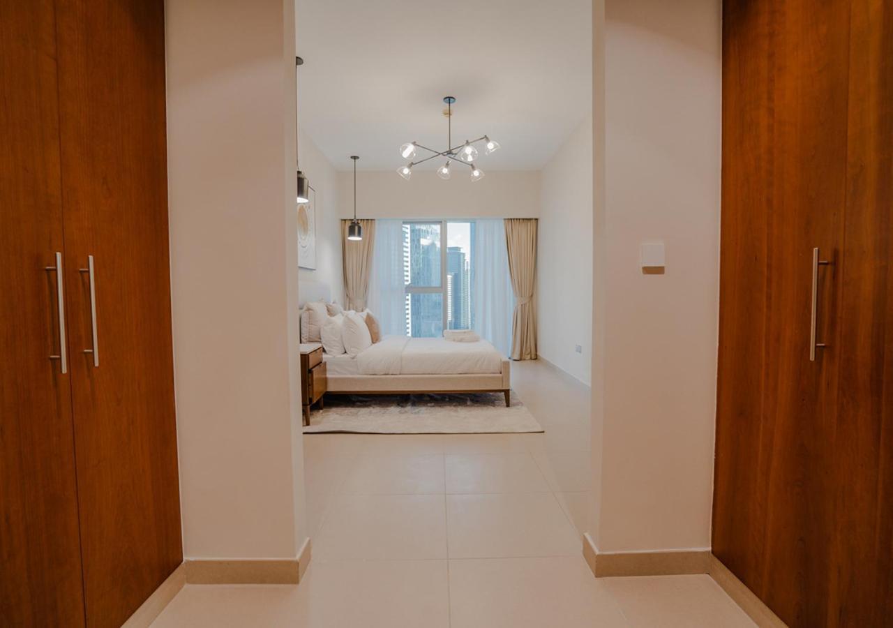 Nasma Luxury Stays - Central Park Tower Дубай Экстерьер фото
