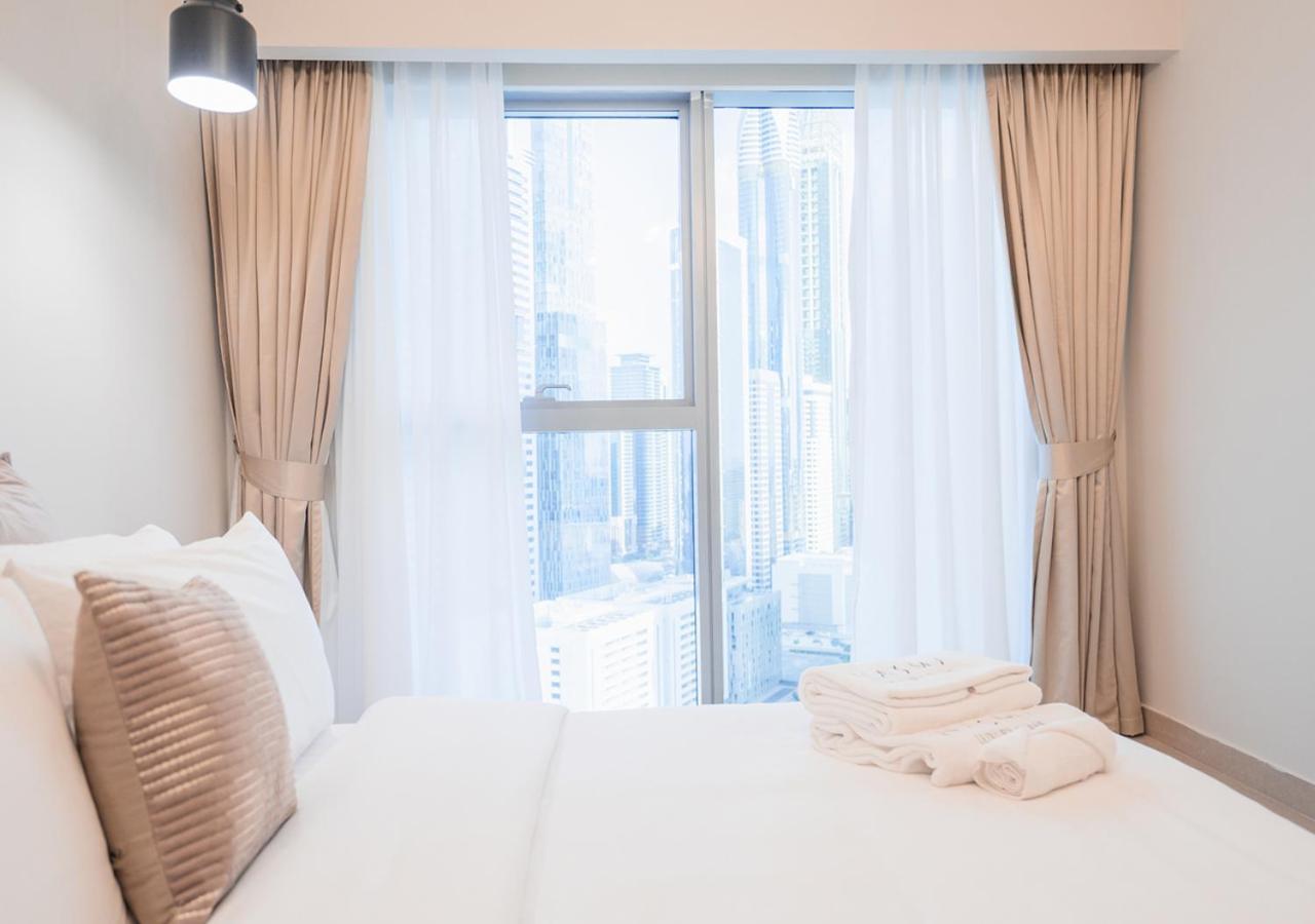 Nasma Luxury Stays - Central Park Tower Дубай Экстерьер фото