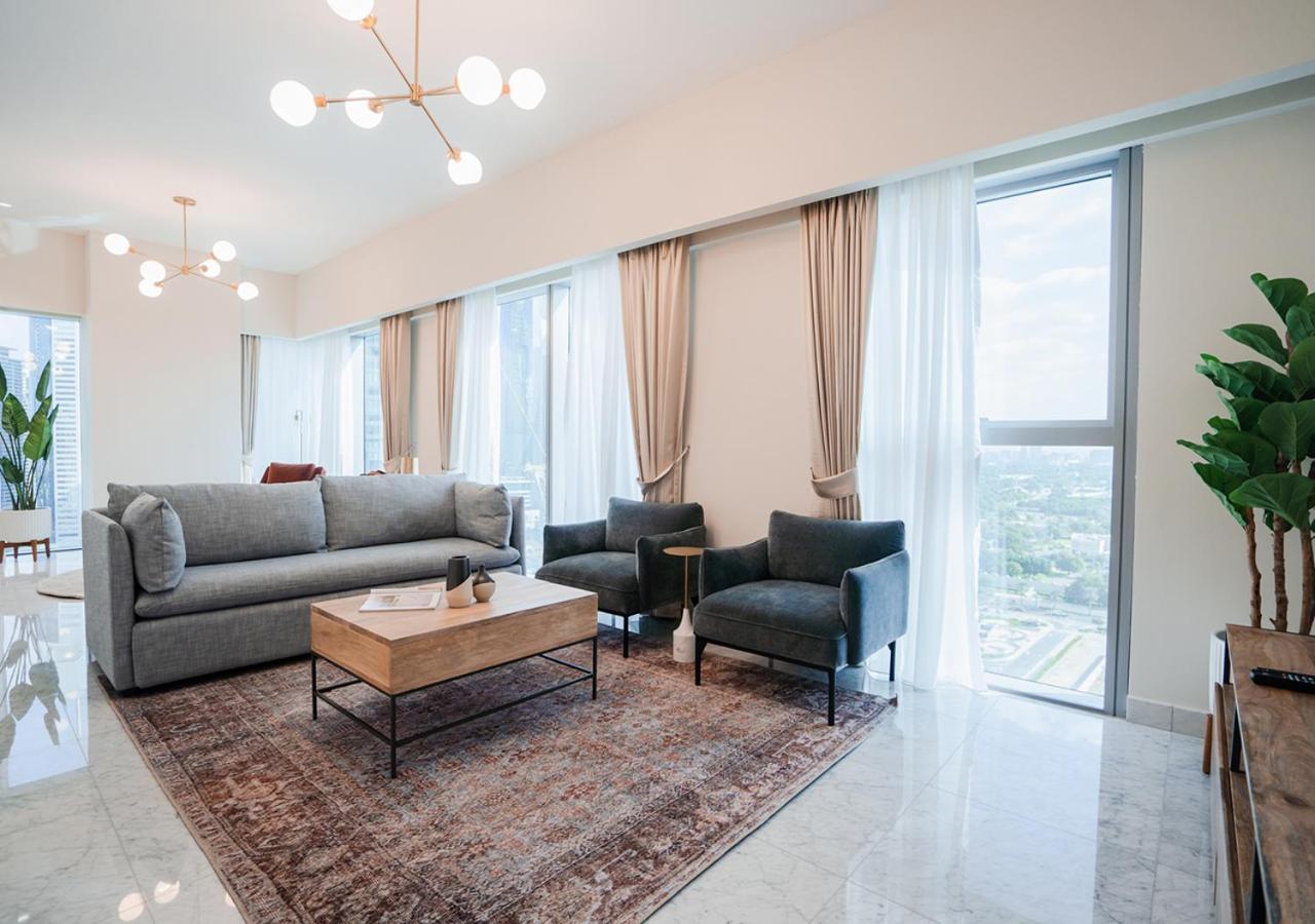 Nasma Luxury Stays - Central Park Tower Дубай Экстерьер фото